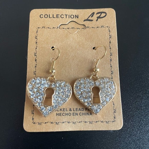 Crystal heart earrings - Picture 7 of 8